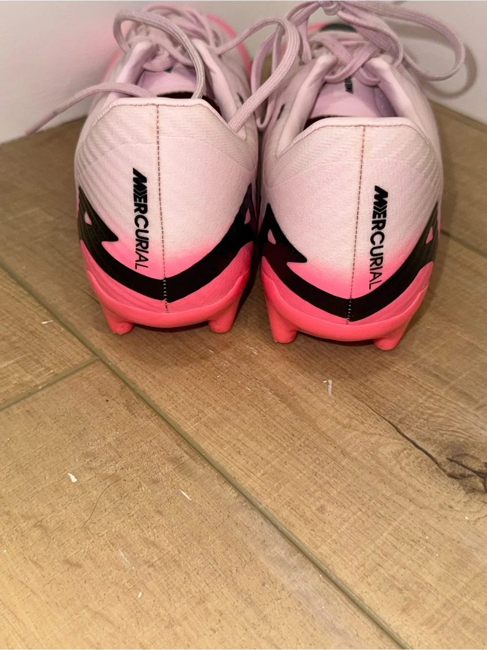 Nike Air Zoom Mercurial Soccer Cleats Pink Black Low Top Men’s 7.5 Womens 9